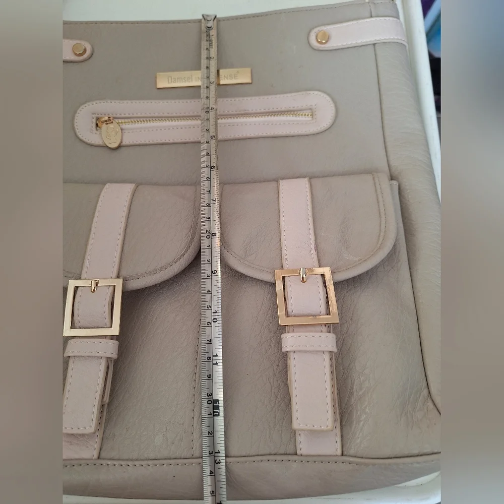 Damsel in Defense Concealment Jemma Bag in Taupe with Pink Interior NWT